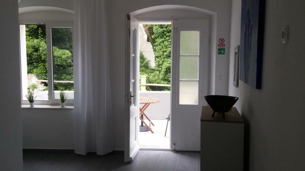 Apartmán Family House Nerezine Exteriér fotografie